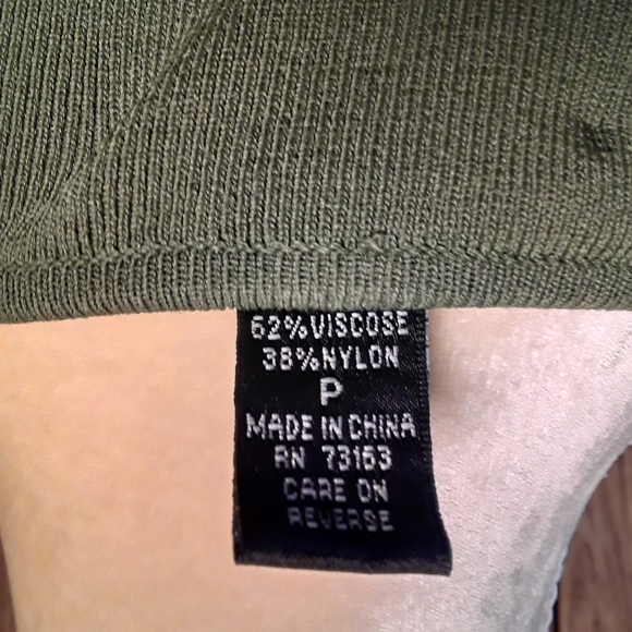 Womans Green Petite Fitted Blouse - Picture 2 of 5